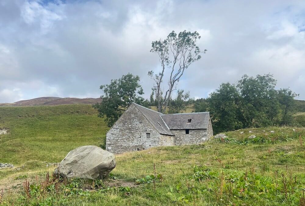 image of abandoned houses in Glen Quaich from highland clearances
