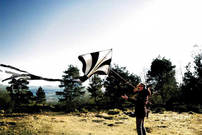Professional English Immersion Experience | Photoshoot Annalisa  kite flying