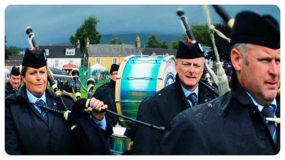 Learning English in Scotland Crieff Highland Gathering Pipe band