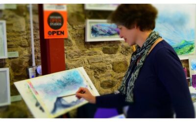 Learn English with Art: Libby Scott Paints Perthshire
