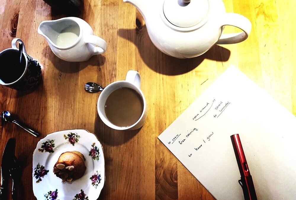 Table at Blue Noun's first travel journalling workshop