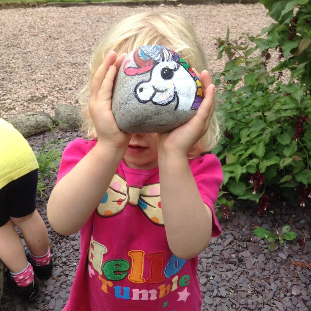 rock painting for English immersion family holiday