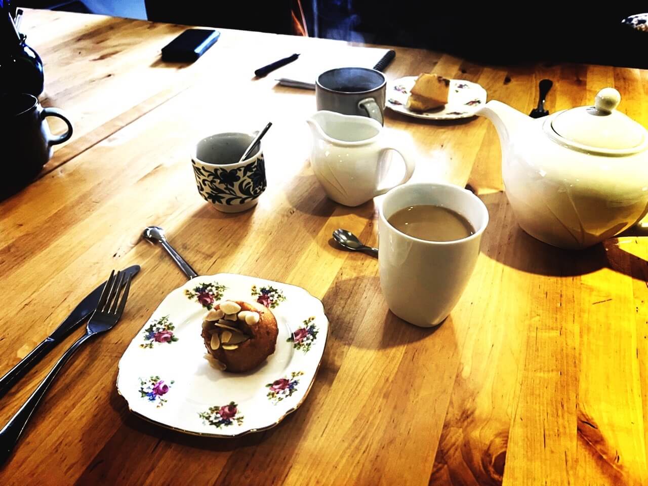 tea and cake for morning language workshop