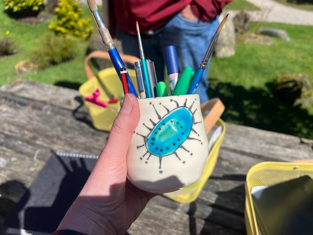 Drawing workshop day ceramic pot by Ceri White