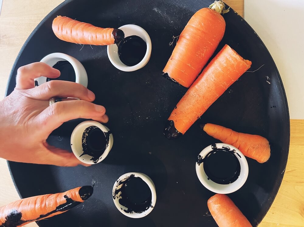 carrots and ink - a drawing class experiment